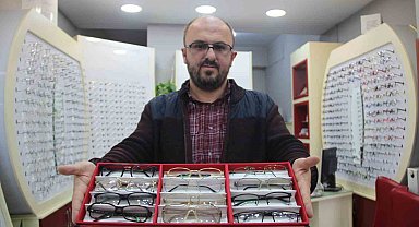 Erzurum'da örnek paylaşım kültürü: Askıda gözlük