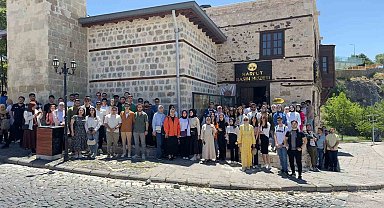 Fırat Üniversitesi öğrencileri Harput'u gezdi