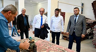 Geçit: "Esnaflarımızın en büyük destekçisiyiz"