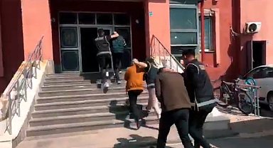 Hakkari merkezli 5 ilde göçmen kaçakçılarına operasyon: 29 gözaltı