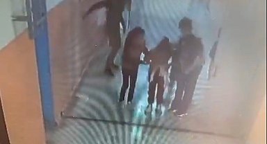 Heimlich manevrasıyla öğrencisini kurtardı