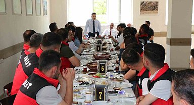 Hizan'ın gönüllü arama kurtarma ekibi eğitimini tamamladı