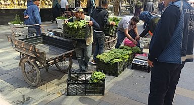 Iğdır Belediyesinden kaldırım işgali denetimi