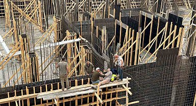 İnşaatta düşen işçiyi AFAD ekipleri kurtardı