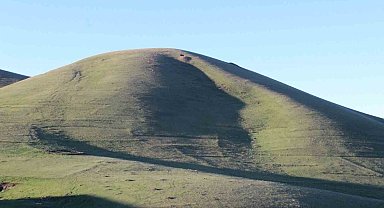 Kars Üçler Tepesi'nde dikkat çeken ayrıntı