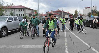 Kars'ta 11.Yeşilay Bisiklet Turu