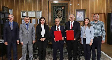 Kocaeli Üniversitesi heyetinden Rektör Çomaklı'ya ziyaret