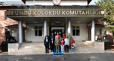 Kolordu Komutanı Algan'a gençlik ziyareti