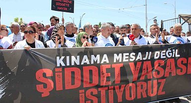 Malatya'da öğretmenler şiddete karşı eylemdeydi