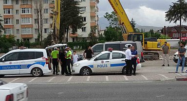 Malatya'da otomobil yayalara çarptı: 2 yaralı