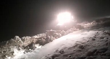 Mayıs ayında etkili olan kar yağışı yolu ulaşıma kapattı