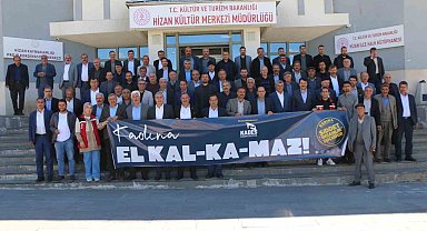 Muhtarlara kadına şiddet ve erken yaşta evlilikle mücadele semineri