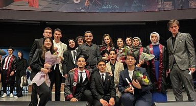 Mümtaz Turhan Anadolu Lisesi ilk mezunlarını verdi