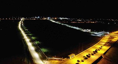 Muş'ta 12 milyon lira yatırım ile üniversite öğrencilerinin yolu aydınlatıldı