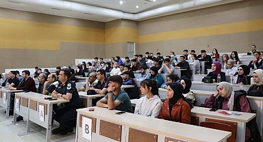 Muş'ta öğrencilere trafik eğitimi verildi