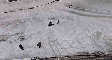 Osman Küncü, minibüsün çığ altında kaldığı günü anlattı