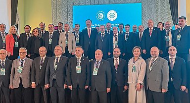 Rektör Çomaklı, Bakü'de gerçekleşen TÜRKÜNİB toplantısına katıldı