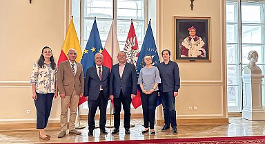 Rektör Çomaklı, Polonya'daki temaslarını sürdürüyor