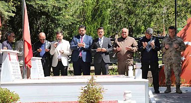 Şehit Murat Sarıgül, şehadetinin 8'inci yılında kabri başında anıldı