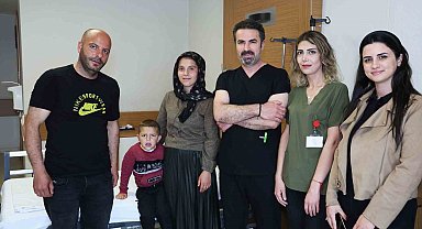 Sobanın üstündeki sıcak patatesi yiyen çocuk ölümden döndü