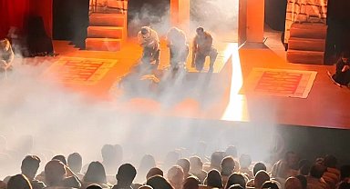 Taziye oyunu izleyiciyle buluştu