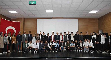 Tortum'da Karakoç ve Kısakürek anıldı