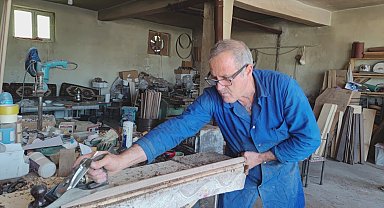 Turizm sezonuyla baston üretimi hız kazandı