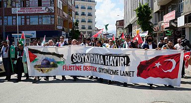 Üniversite öğrencilerinden "Filistin" temalı mezuniyet yürüyüşü