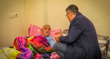 Vali Ali Çelik, aileleri yalnız bırakmıyor