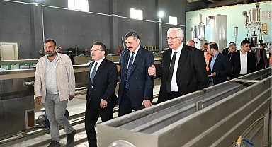 Vali Çiftçi, milletvekilleriyle 2. OSB'de incelemelerde bulundu