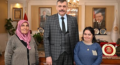 Vali Çiftçi, sosyal medya takipçisi Kısmet Pala'yı makamında ağırladı