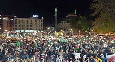 Van'da Filistin için meşaleli yürüyüş yapıldı