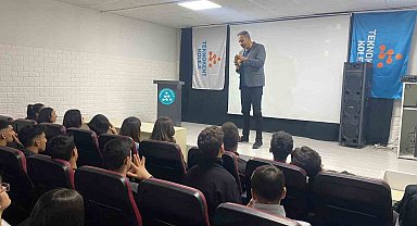 Yazar Hakan Pütün'den şiir ve söyleşi programı