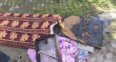 Ağrı'da iki mahallede yangın korkusu yaşandı