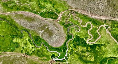 Ağrı'nın volkanik platolarındaki menderesler dronla görüntülendi