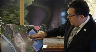 Başkan Demir, otel inşaatında doğanın tahrip edildiğini iddia etti