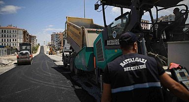 Battalgazi Belediyesi yol çalışmalarına aralıksız devam ediyor