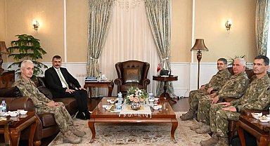 Bayraktaroğlu Paşa Erzurum'da