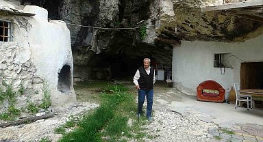 Bin 700 metre yükseklikteki mağara evler ilgi odağı
