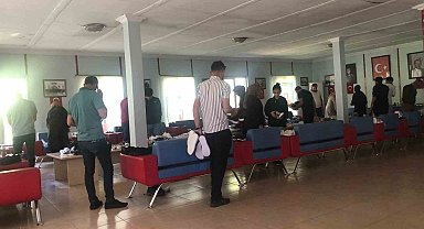 Bingöl'de şehit ve gazi çocuklarına ayakkabı yardımı