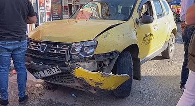 Bingöl'de kaza 2 yaya yaralandı