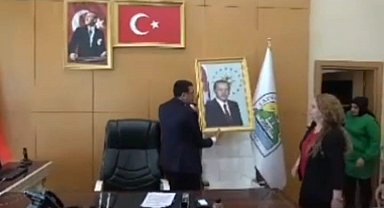 DEM Partili başkanın Cumhurbaşkanının fotoğrafını indirdiği görüntüler ortaya çıktı