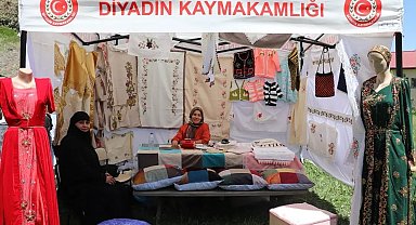 Diyadin'de yıl sonu sergisi