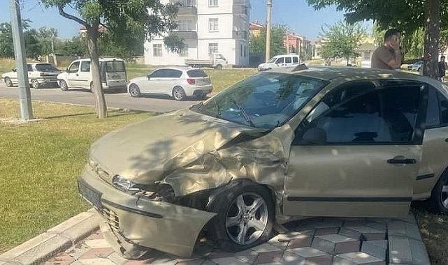 Elazığ'da trafik kazası: 3 yaralı