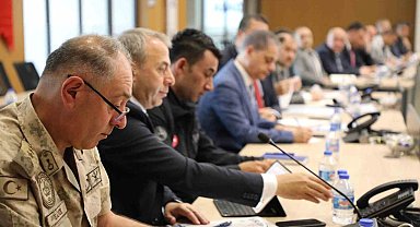 Erzincan'da yürütülen projeler ve devam eden çalışmalar hakkında toplantı düzenlendi