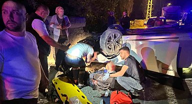 Kağızman'da otomobil takla attı: 2 yaralı