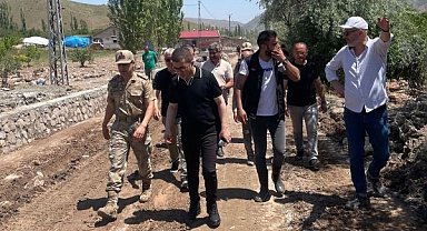 Kağızman'da sel 10 ahırı yıktı, 20 eve su doldu