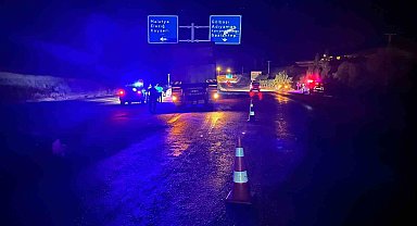 Kamyon ile hafif ticari araç çarpıştı: 2 yaralı