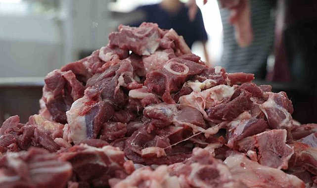 Kasapların kıyma mesaisi başladı