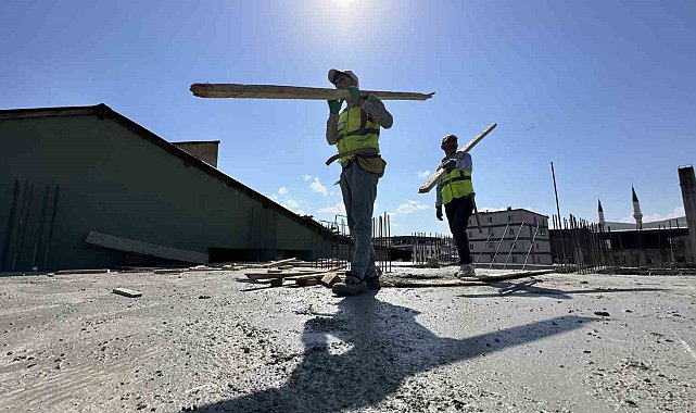 Kavurucu sıcaklıklarda ekmek mücadelesi